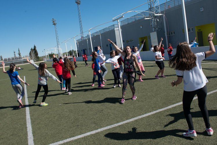 Galería: Más de 400 niños participan en la XIX edición de las Olimpiadas Escolares de Primaria