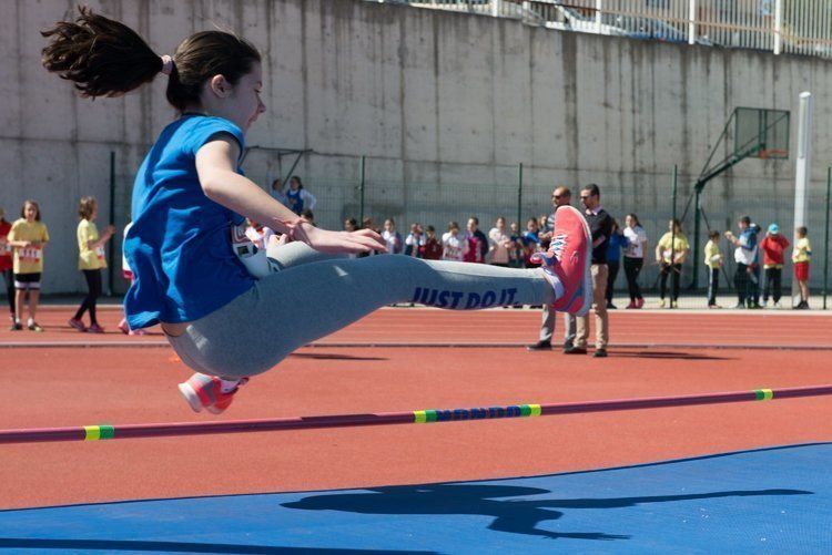 Galería: Más de 400 niños participan en la XIX edición de las Olimpiadas Escolares de Primaria