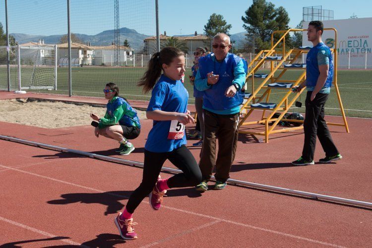 Galería: Más de 400 niños participan en la XIX edición de las Olimpiadas Escolares de Primaria