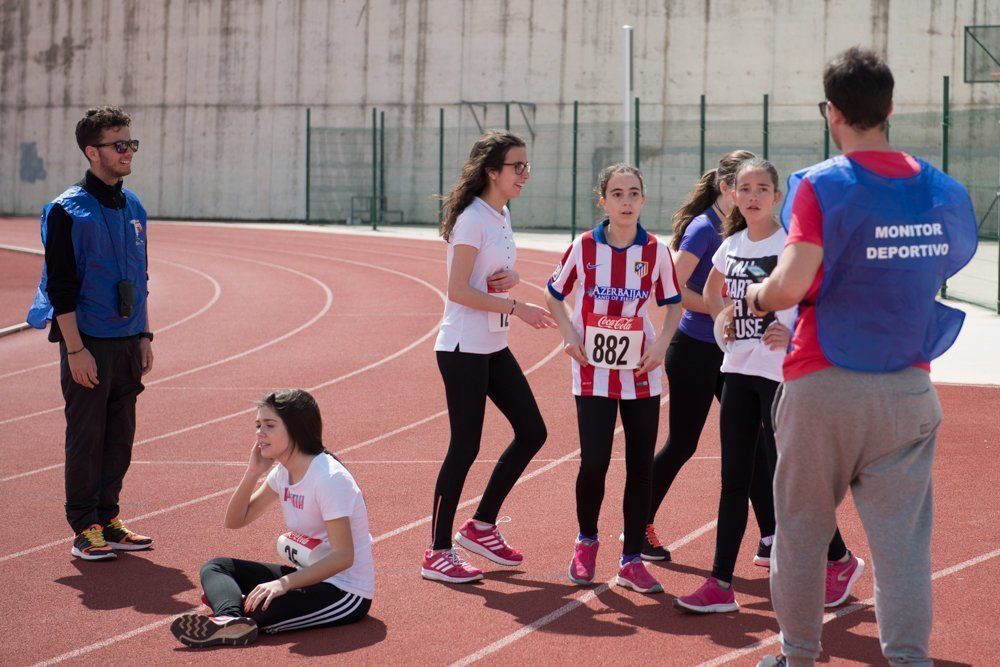 Galería: 450 estudiantes de los institutos lucentinos participan en las Olimpiadas de Secundaria.