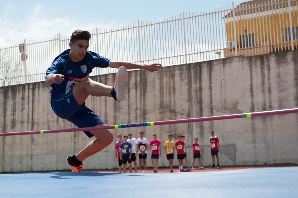 Galería: 450 estudiantes de los institutos lucentinos participan en las Olimpiadas de Secundaria.