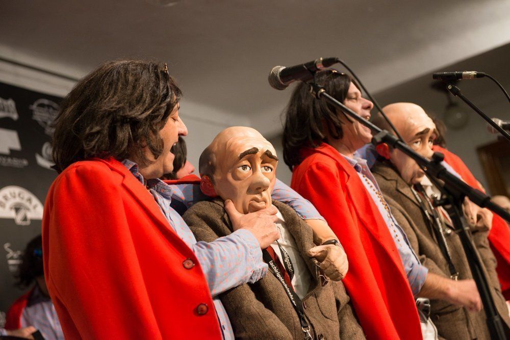La chirigota del Selu deja en el Círculo Lucentino sabor a Cádiz con retazos del mejor carnaval La chirigota del Selu deja en el Círculo Lucentino sabor a Cádiz con retazos del mejor carnaval