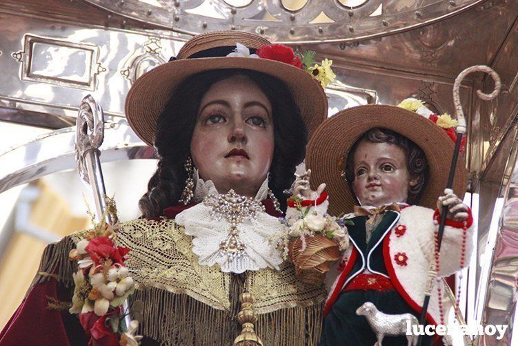 Galería: Miles de lucentinos acompañan a María Stma. de Araceli en la romería de Bajada Galería: Miles de lucentinos acompañan a María Stma. de Araceli en la romería de Bajada