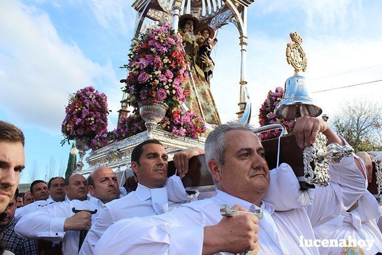 Galería: Miles de lucentinos acompañan a María Stma. de Araceli en la romería de Bajada