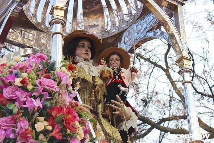 Galería: Miles de lucentinos acompañan a María Stma. de Araceli en la romería de Bajada Galería: Miles de lucentinos acompañan a María Stma. de Araceli en la romería de Bajada