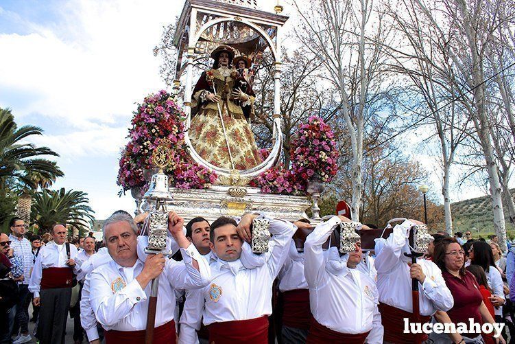 Galería: Miles de lucentinos acompañan a María Stma. de Araceli en la romería de Bajada