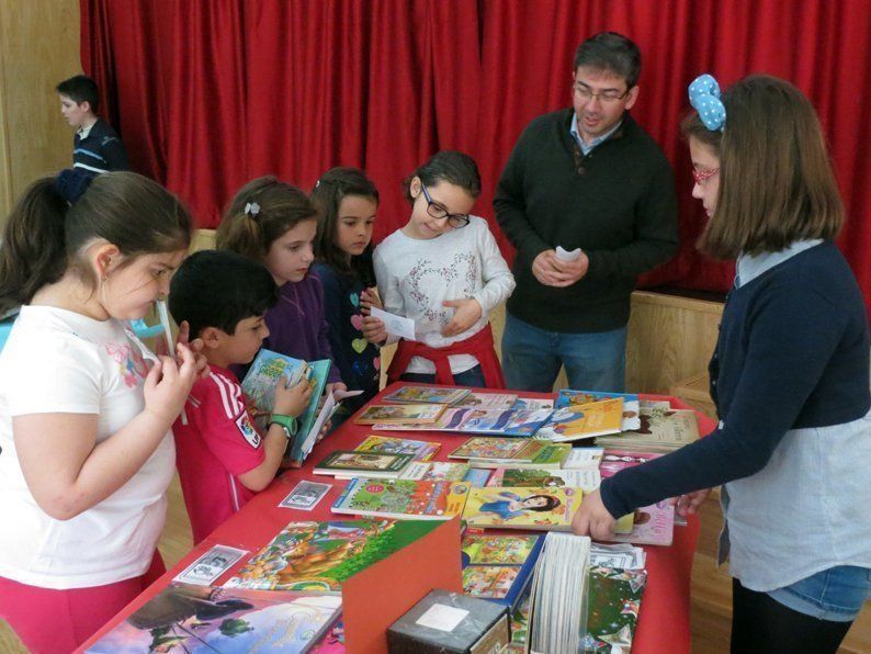 Galería: Truequelibro en el Colegio Nuestra Señora de Araceli