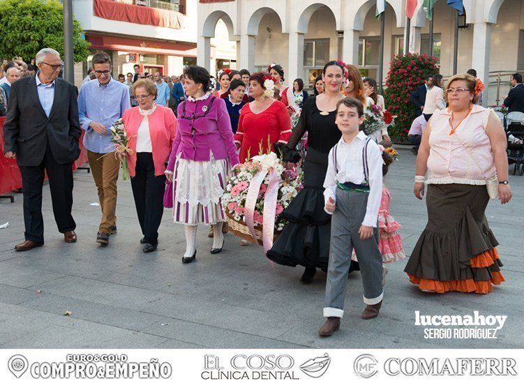 Galería: Ofrenda de flores: Una ingente manifestación de devoción aracelitana (I). Reportaje gráfico de Sergio Rodriguez