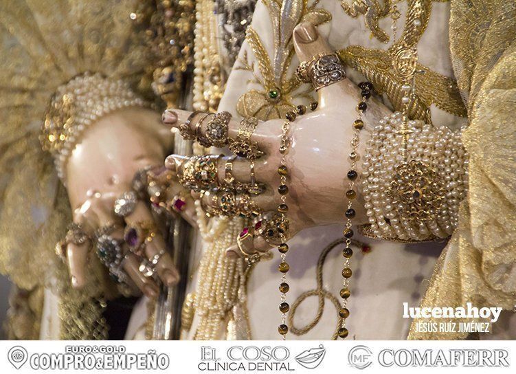 Galería: Largas colas en San Mateo para asistir al Besamanos de la Virgen de Araceli