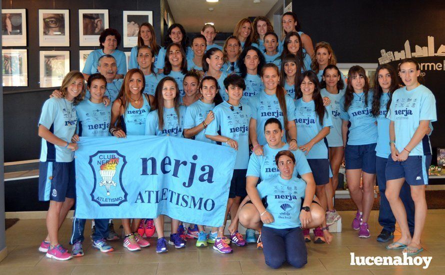 Equipo femenino del Club Nerja de Atletismo. Equipo femenino del Club Nerja de Atletismo.