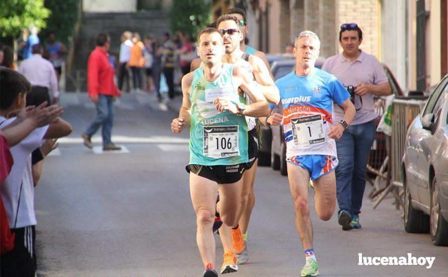 Galería 1: Una marea morada toma las calles de Lucena en la I Carrera Nazarena. Fotos de Jesús Ruiz Jiménez