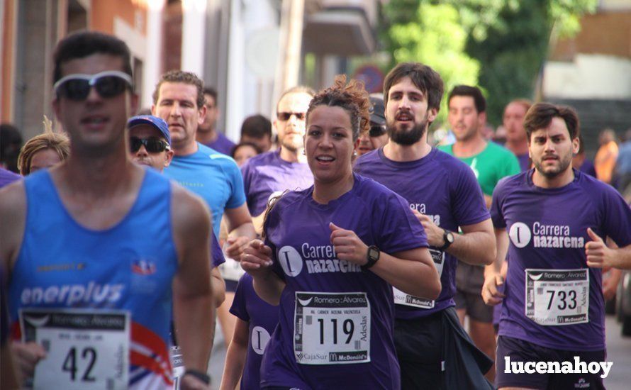 Galería 1: Una marea morada toma las calles de Lucena en la I Carrera Nazarena. Fotos de Jesús Ruiz Jiménez