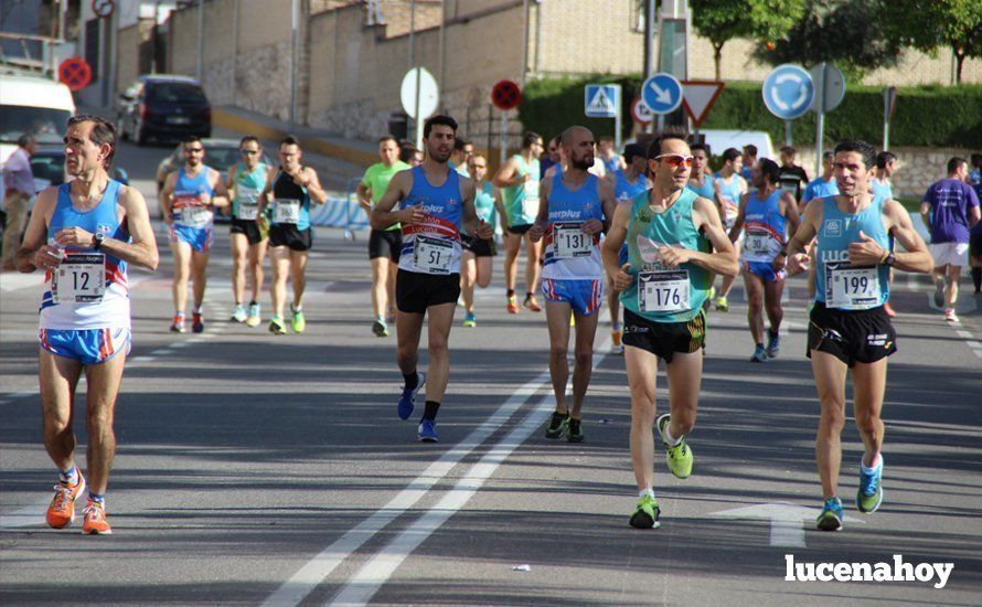 Galería 2: Carrera Nazarena de Lucena: lo importante era participar.. y llegar de cualquier forma