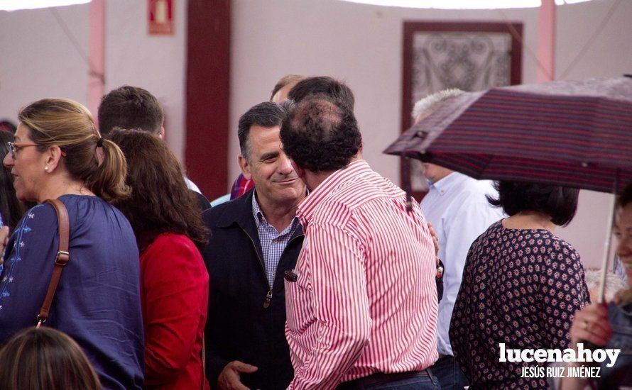 Galería: La lluvia no puede con la Parrillada Aracelitana, celebrada la Caseta Municipal