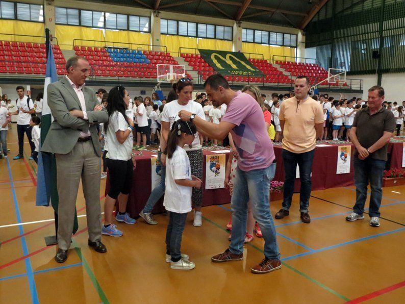 Galería: La entrega de premios y regalos clausura los Juegos Deportivos Municipales 2016 Galería: La entrega de premios y regalos clausura los Juegos Deportivos Municipales 2016