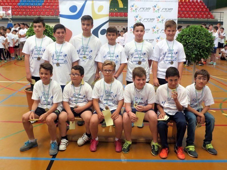 Galería: La entrega de premios y regalos clausura los Juegos Deportivos Municipales 2016 Galería: La entrega de premios y regalos clausura los Juegos Deportivos Municipales 2016