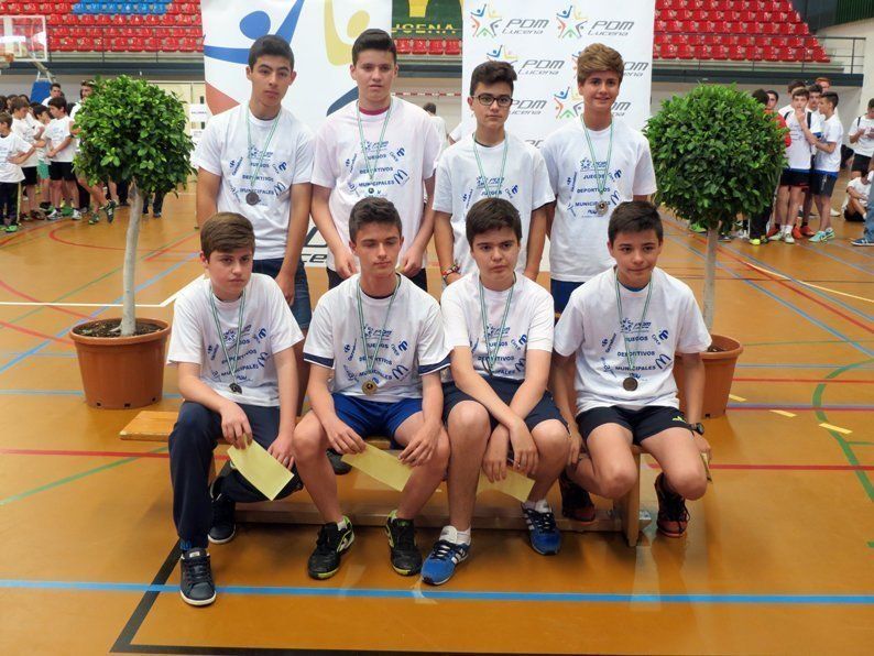 Galería: La entrega de premios y regalos clausura los Juegos Deportivos Municipales 2016 Galería: La entrega de premios y regalos clausura los Juegos Deportivos Municipales 2016