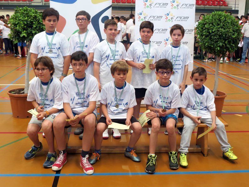 Galería: La entrega de premios y regalos clausura los Juegos Deportivos Municipales 2016 Galería: La entrega de premios y regalos clausura los Juegos Deportivos Municipales 2016