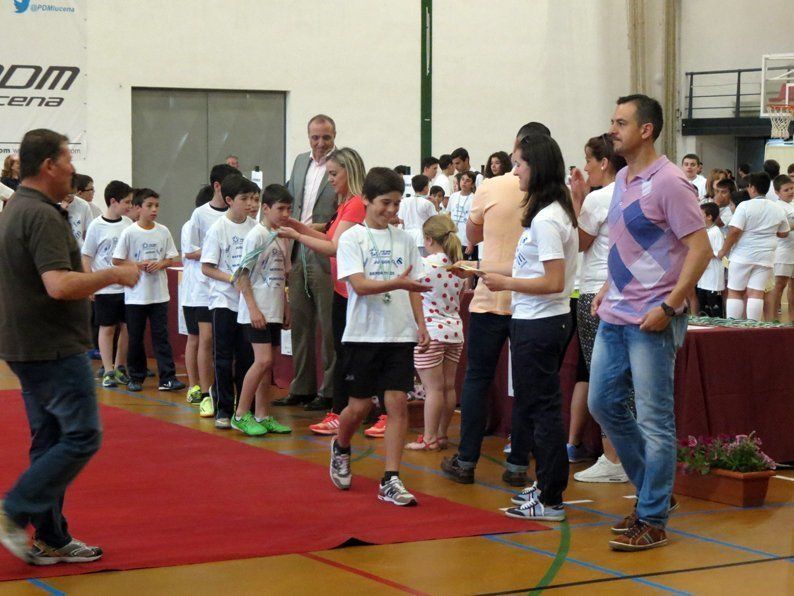Galería: La entrega de premios y regalos clausura los Juegos Deportivos Municipales 2016 Galería: La entrega de premios y regalos clausura los Juegos Deportivos Municipales 2016