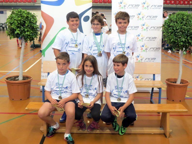 Galería: La entrega de premios y regalos clausura los Juegos Deportivos Municipales 2016 Galería: La entrega de premios y regalos clausura los Juegos Deportivos Municipales 2016