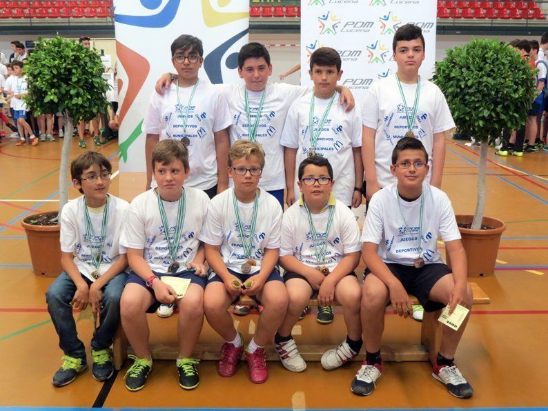 Galería: La entrega de premios y regalos clausura los Juegos Deportivos Municipales 2016 Galería: La entrega de premios y regalos clausura los Juegos Deportivos Municipales 2016