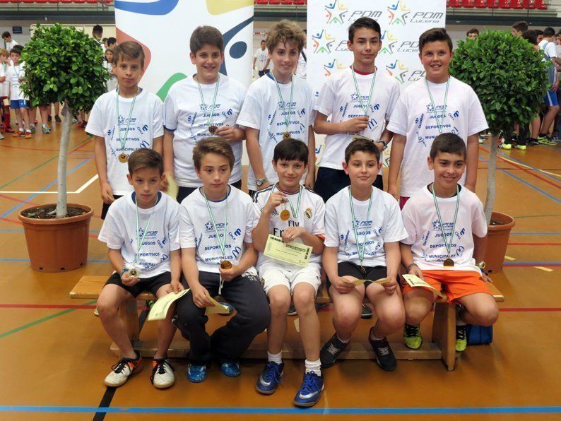 Galería: La entrega de premios y regalos clausura los Juegos Deportivos Municipales 2016 Galería: La entrega de premios y regalos clausura los Juegos Deportivos Municipales 2016