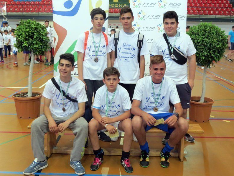 Galería: La entrega de premios y regalos clausura los Juegos Deportivos Municipales 2016 Galería: La entrega de premios y regalos clausura los Juegos Deportivos Municipales 2016