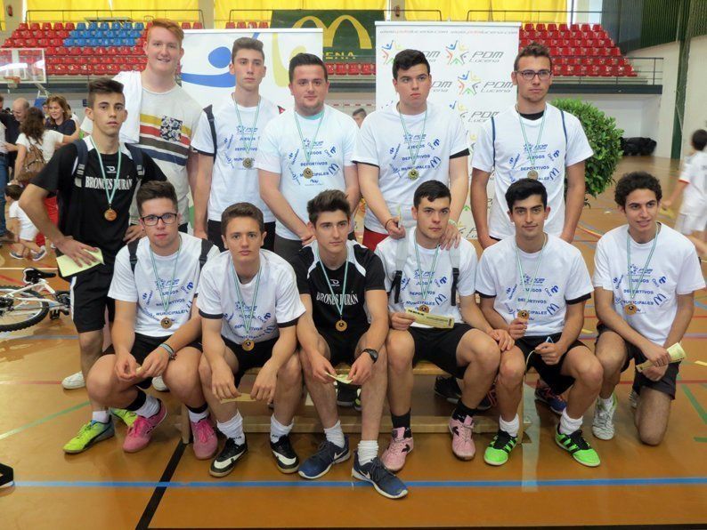 Galería: La entrega de premios y regalos clausura los Juegos Deportivos Municipales 2016 Galería: La entrega de premios y regalos clausura los Juegos Deportivos Municipales 2016