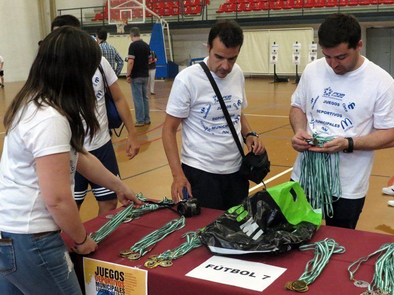 Galería: La entrega de premios y regalos clausura los Juegos Deportivos Municipales 2016