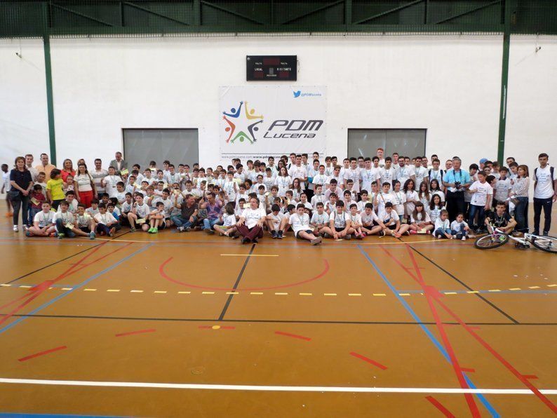 Galería: La entrega de premios y regalos clausura los Juegos Deportivos Municipales 2016 Galería: La entrega de premios y regalos clausura los Juegos Deportivos Municipales 2016