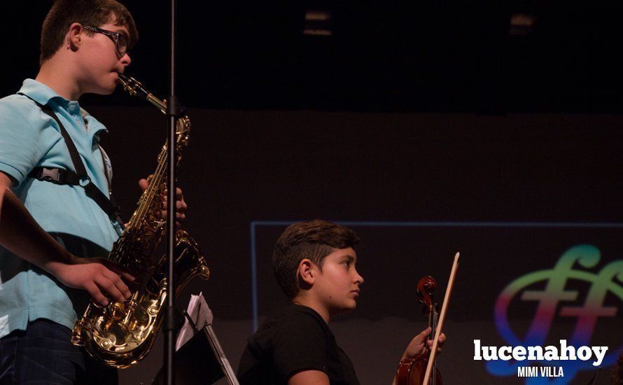 Galería: La POL y los chicos de 'Musintégrate' llenan el auditorio en el concierto solidario 'PolyCia'