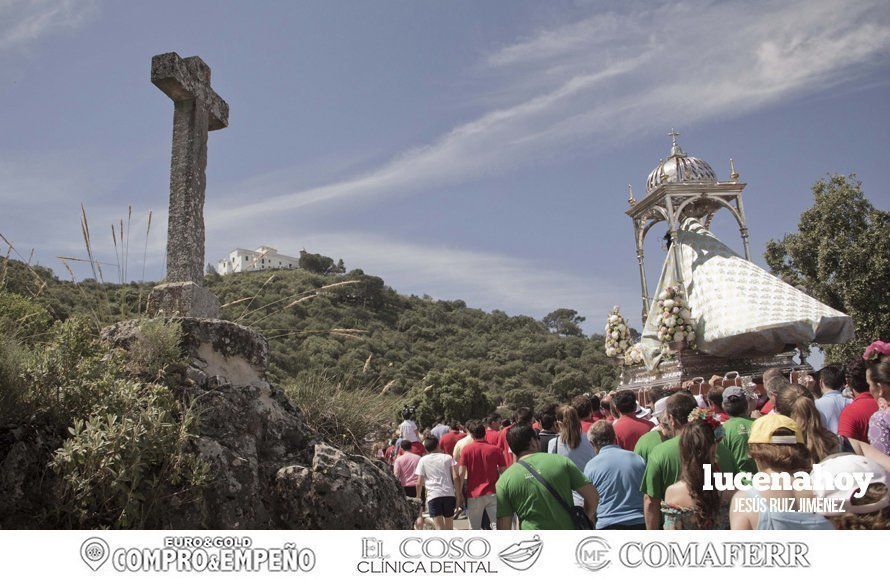 Galería: Multitudinaria despedida a la Virgen de Araceli en su Romería de Subida