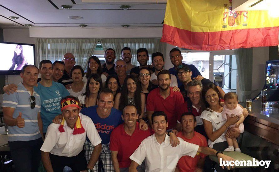  Recibimiento a Cristóbal García en la Cafetería Bar Xica. 