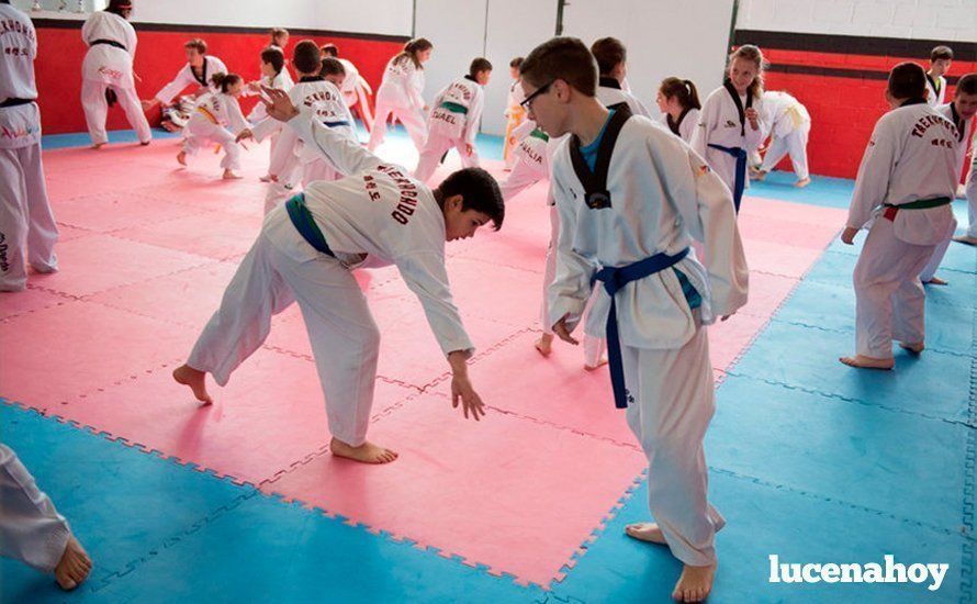  Imagen de la inauguración del gimnasio de la Calle de la Madera. 