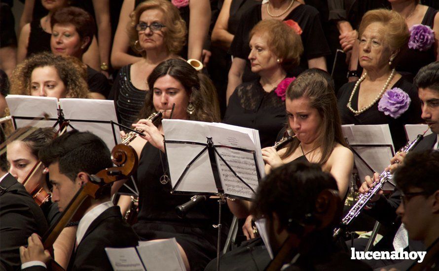 Galería: Brillante concierto de 'Grandes Coros Líricos' con la Orquesta del Conservatorio y las corales de Lucena y Linares