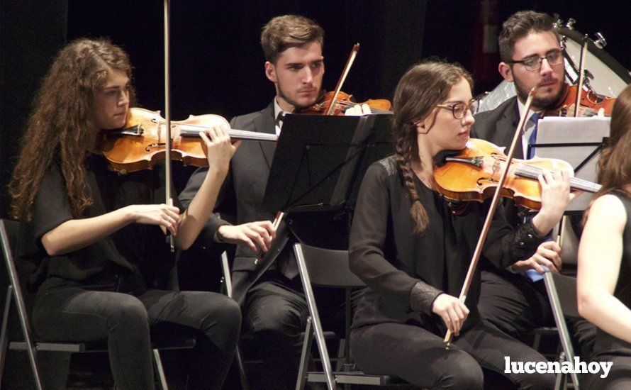 Galería: Brillante concierto de 'Grandes Coros Líricos' con la Orquesta del Conservatorio y las corales de Lucena y Linares