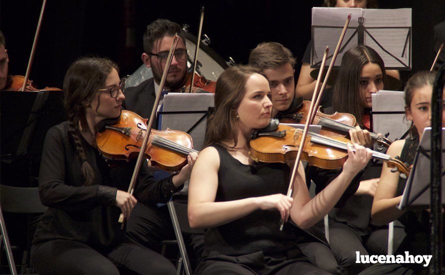 Galería: Brillante concierto de 'Grandes Coros Líricos' con la Orquesta del Conservatorio y las corales de Lucena y Linares