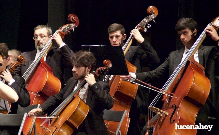 Galería: Brillante concierto de 'Grandes Coros Líricos' con la Orquesta del Conservatorio y las corales de Lucena y Linares