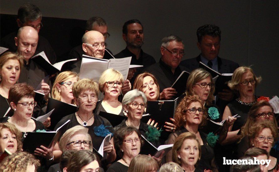 Galería: Brillante concierto de 'Grandes Coros Líricos' con la Orquesta del Conservatorio y las corales de Lucena y Linares