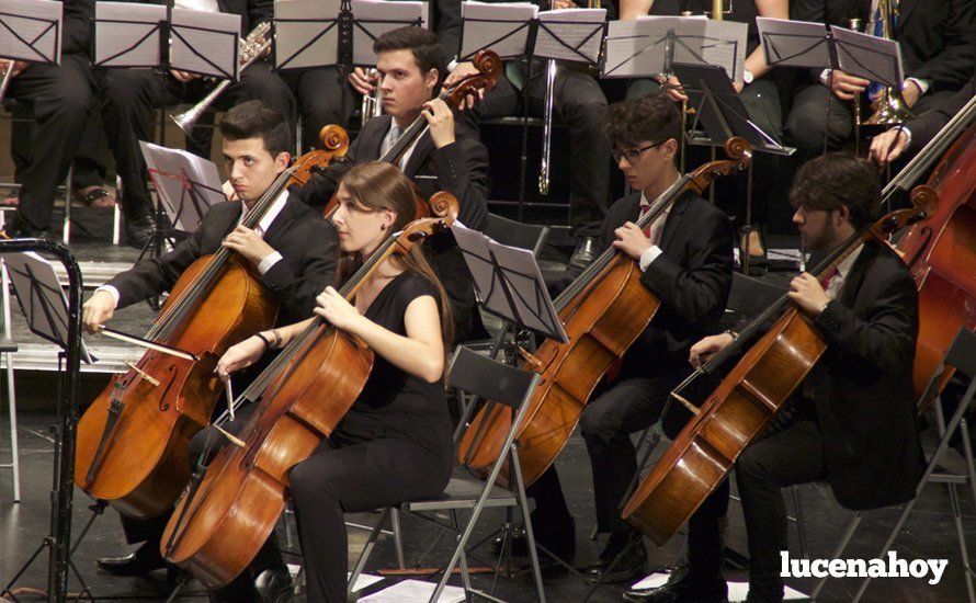 Galería: Brillante concierto de 'Grandes Coros Líricos' con la Orquesta del Conservatorio y las corales de Lucena y Linares