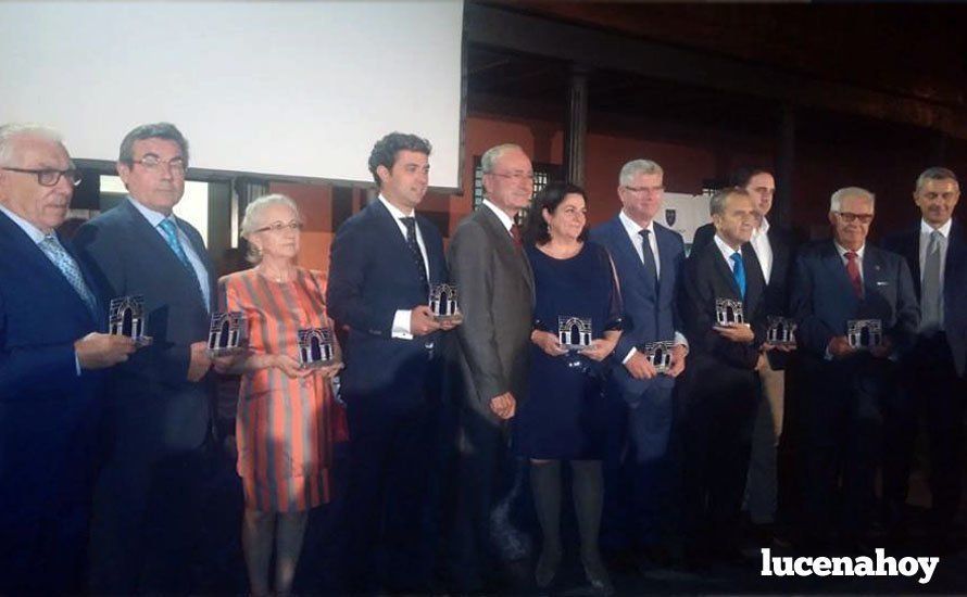  Galardonados, con el alcalde de Málaga, Francisco de la Torre, entre ellos, José Torres Tenllado, gerente de Infrico. 