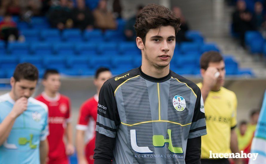  Alberto González continuará mostrando el escudo del Ciudad de Lucena. SERGIO RODRÍGUEZ 