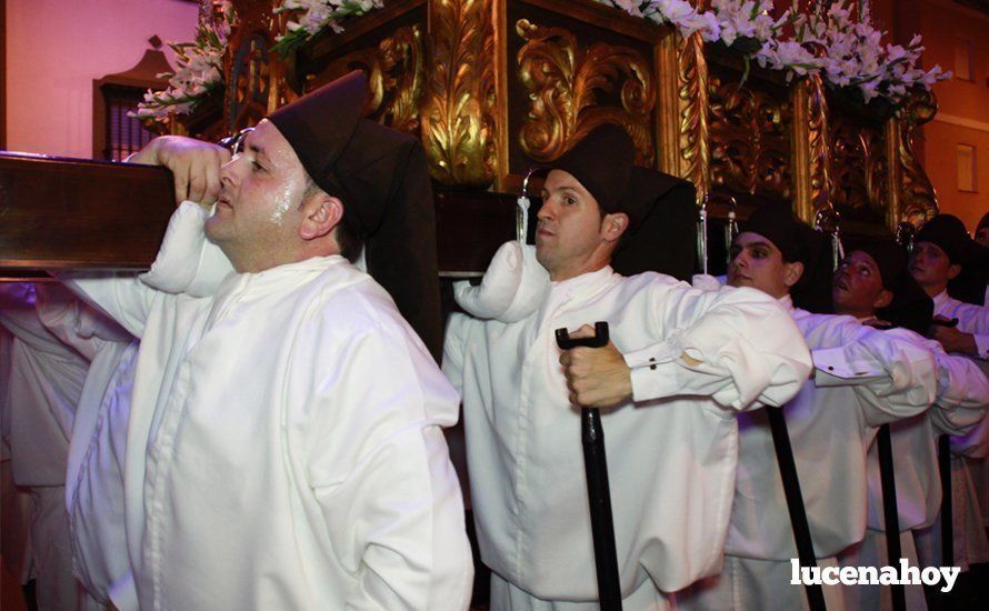 Galería: La Virgen del Carmen, de nuevo bajo palio, recorre con brillantez las calles de su barrio en solemne procesión Galería: La Virgen del Carmen, de nuevo bajo palio, recorre con brillantez las calles de su barrio en solemne procesión
