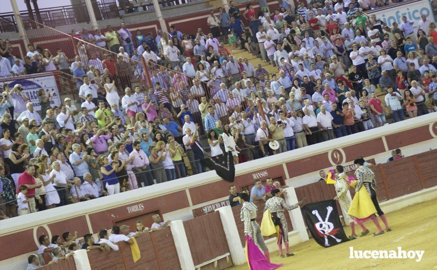 Galería: Tres puertas grandes y un indulto en la corrida del décimo aniversario del Coso de los Donceles con lleno en el tendido