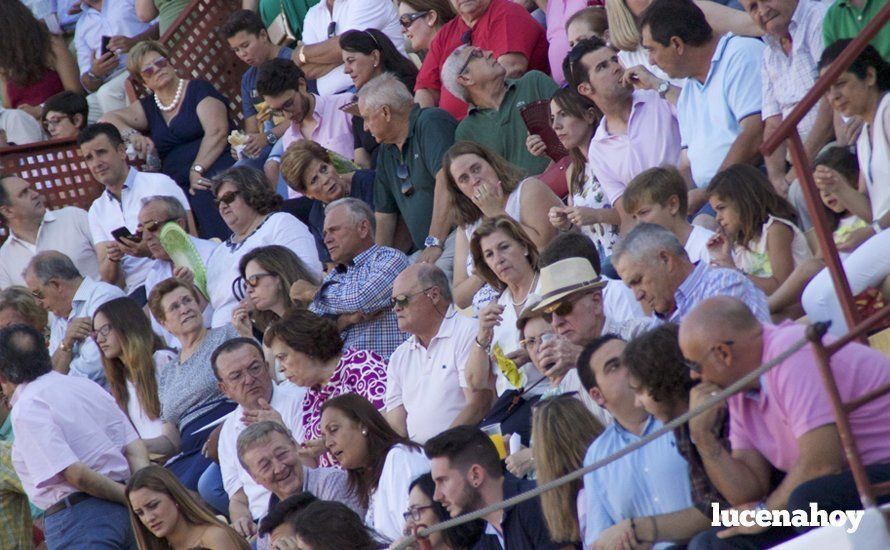 Galería: Tres puertas grandes y un indulto en la corrida del décimo aniversario del Coso de los Donceles con lleno en el tendido