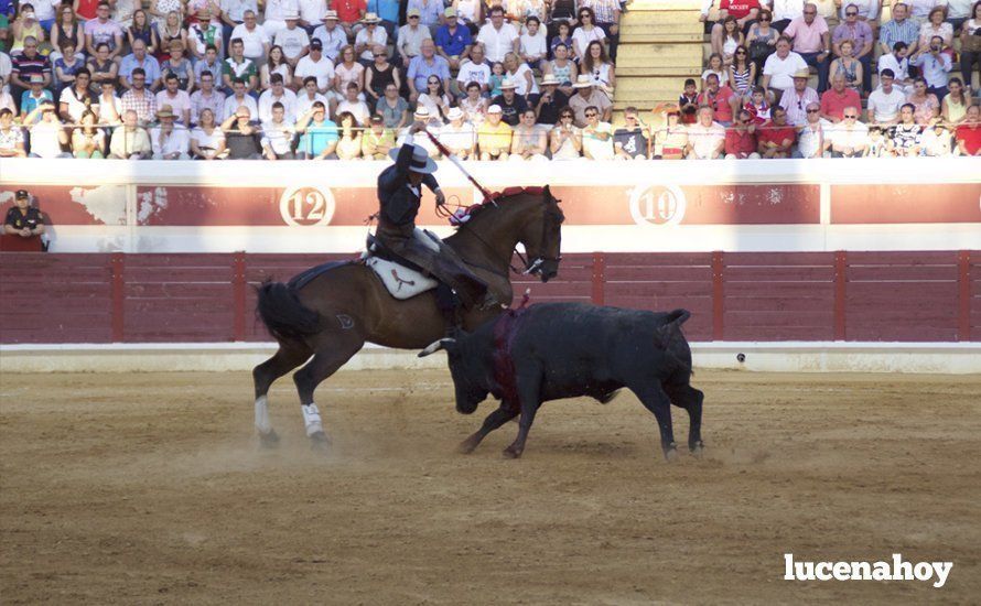 Galería: Tres puertas grandes y un indulto en la corrida del décimo aniversario del Coso de los Donceles con lleno en el tendido