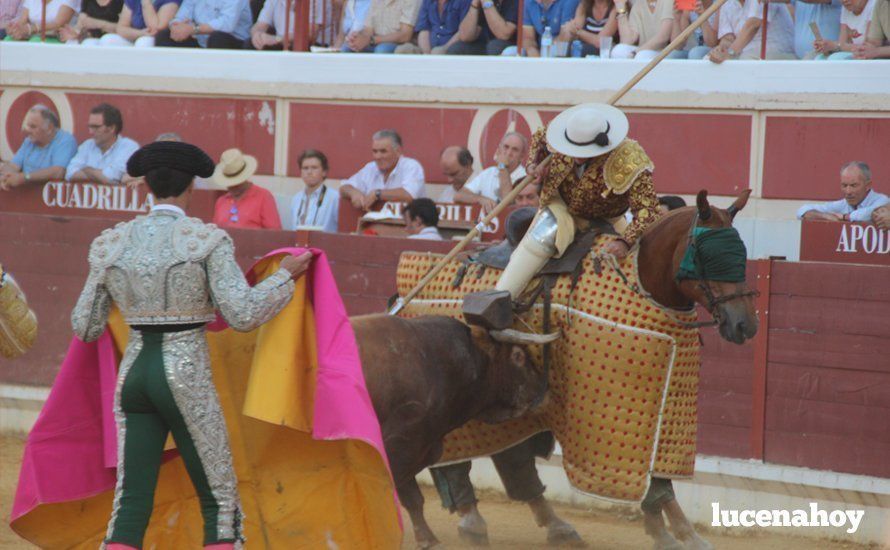 Galería: Tres puertas grandes y un indulto en la corrida del décimo aniversario del Coso de los Donceles con lleno en el tendido