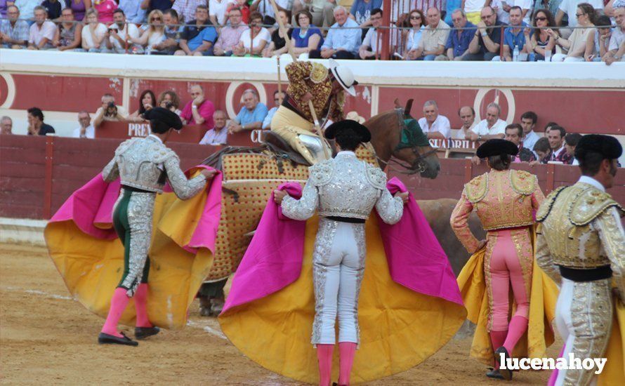 Galería: Tres puertas grandes y un indulto en la corrida del décimo aniversario del Coso de los Donceles con lleno en el tendido