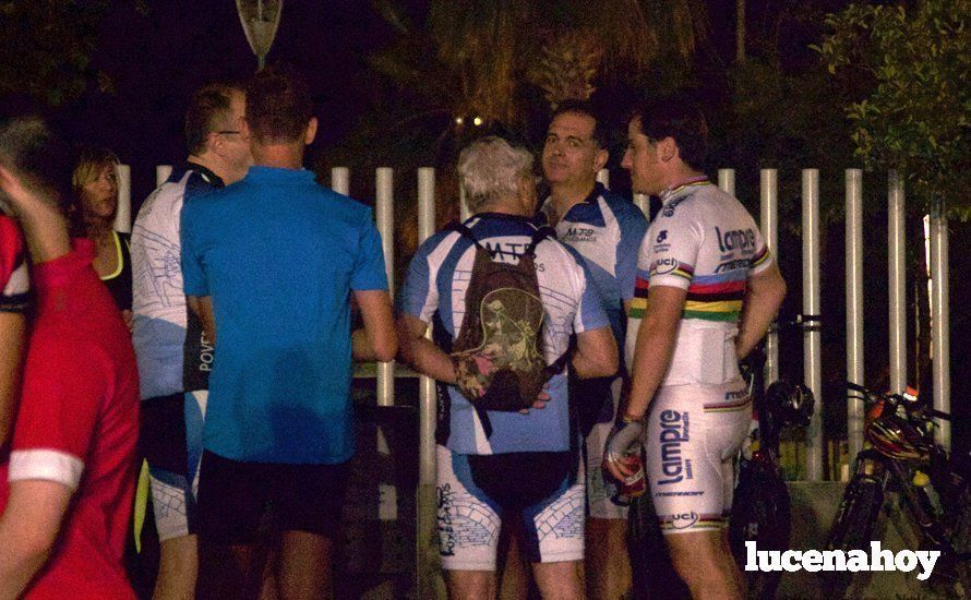 Galería: Casi 300 aficionados al MTB participaron anyer en la Ruta Nocturna en Bicicleta