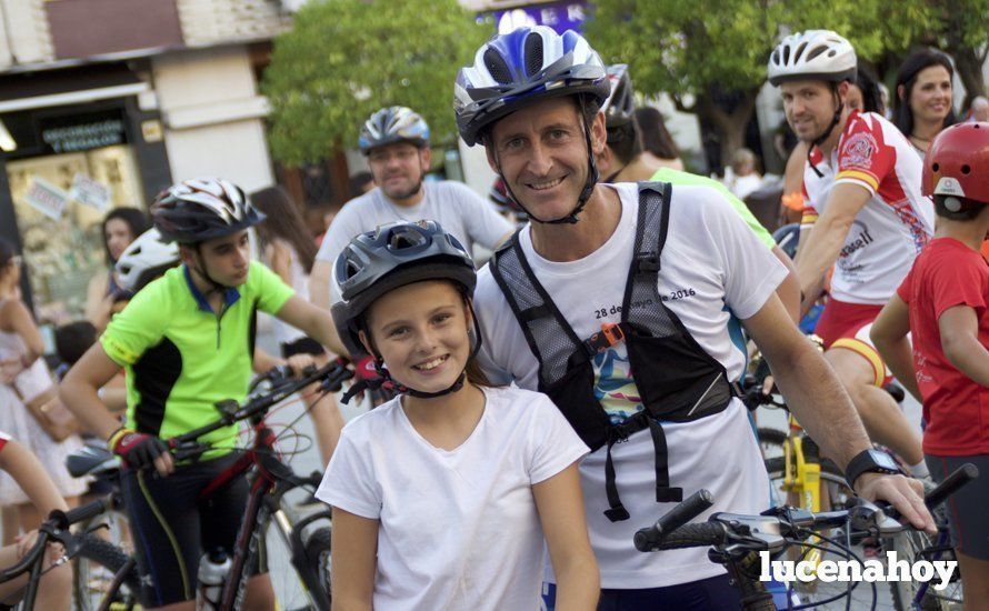 Galería: Casi 300 aficionados al MTB participaron anyer en la Ruta Nocturna en Bicicleta